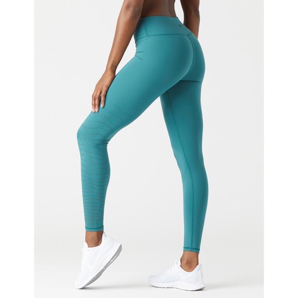Glyder Pants - Glyder Highrise fierce laser cut leggings Small